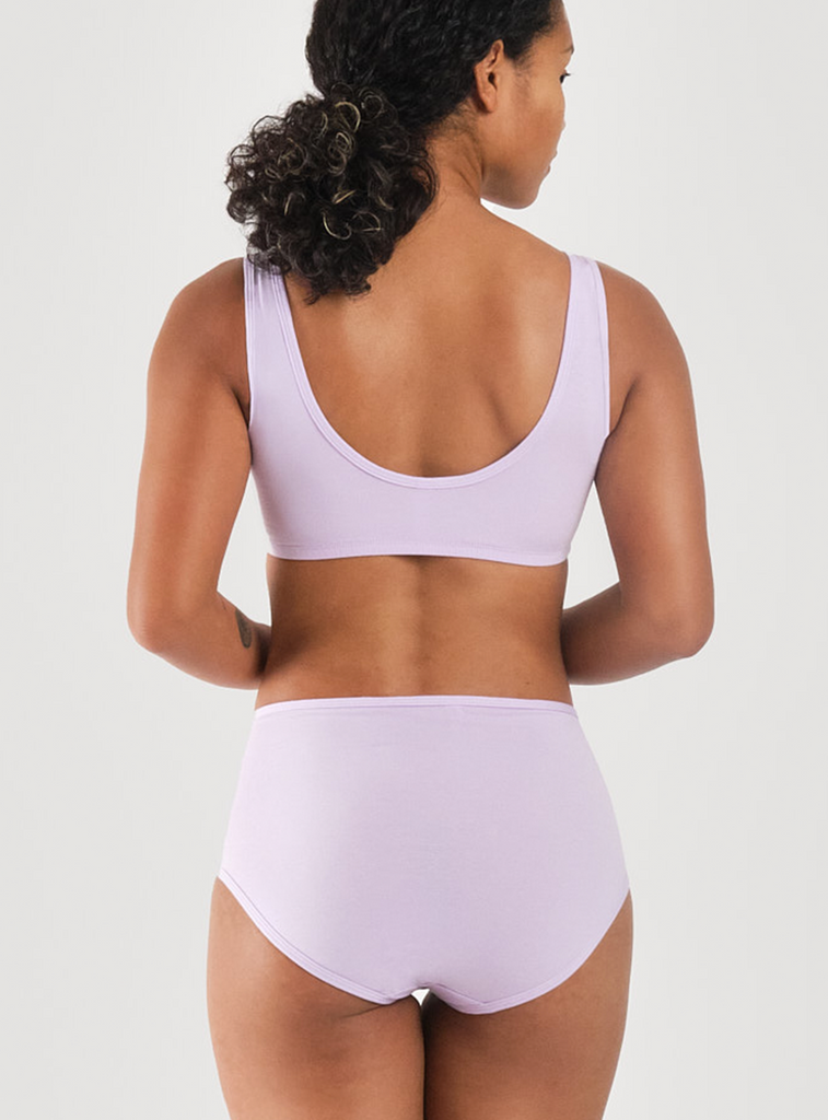 best fitting women's bra with thick straps and extra support band in lilac lavender light purple
